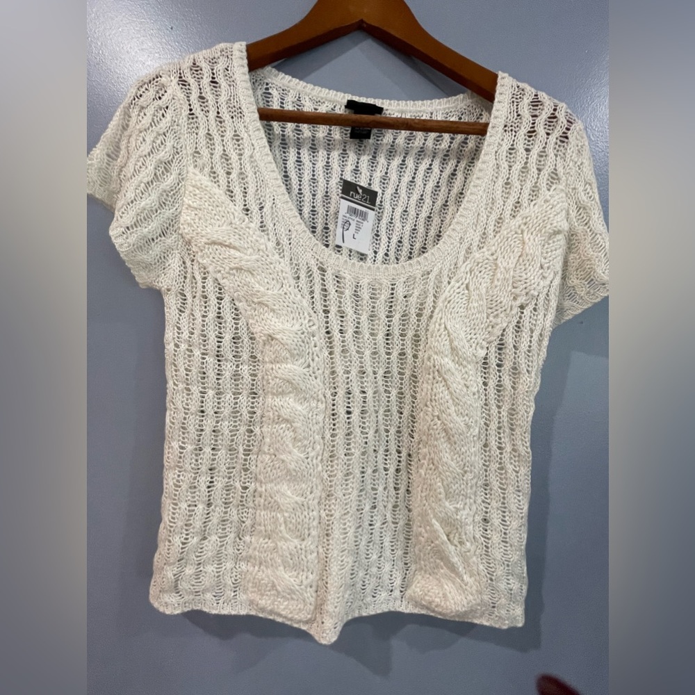 Rue 21 Ivory Crochet Scoop Neck Short Sleeve Women’s Sweater Size L NWT